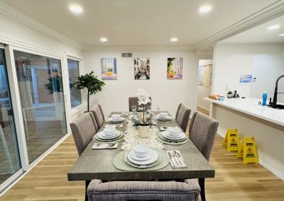 Maximus Cottage dining room